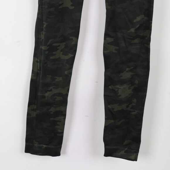 NWOT Spanx Seamless Cropped Leggings size M - Picture 8 of 10